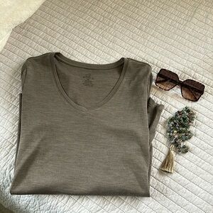 WOOLX, Eva Long sleeve, V neck, 100% merino, XL women’s baselayer shirt tunic